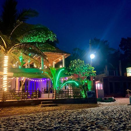 Oceanic Stay And Restaurant Gokarna Gokarna  Buitenkant foto