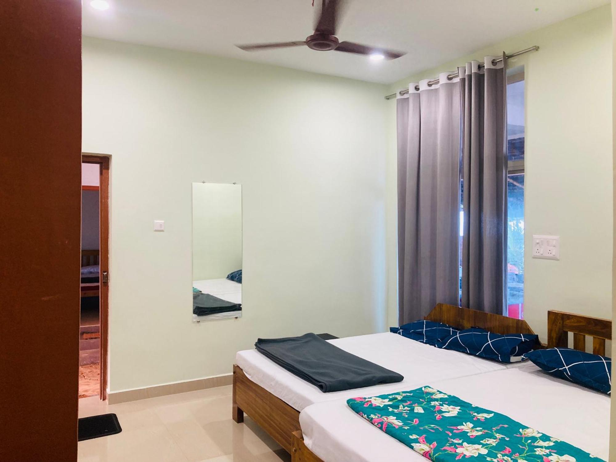 Oceanic Stay And Restaurant Gokarna Gokarna  Buitenkant foto