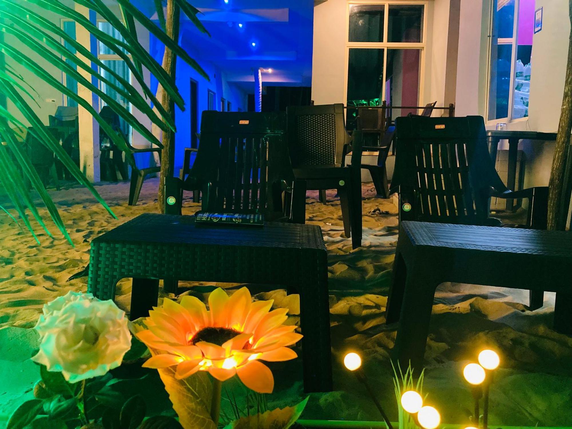Oceanic Stay And Restaurant Gokarna Gokarna  Buitenkant foto