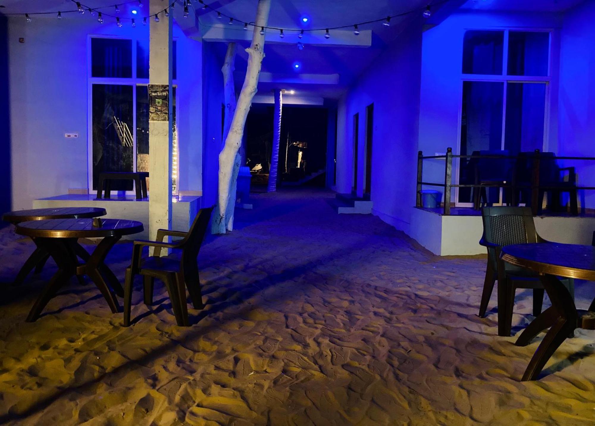 Oceanic Stay And Restaurant Gokarna Gokarna  Buitenkant foto