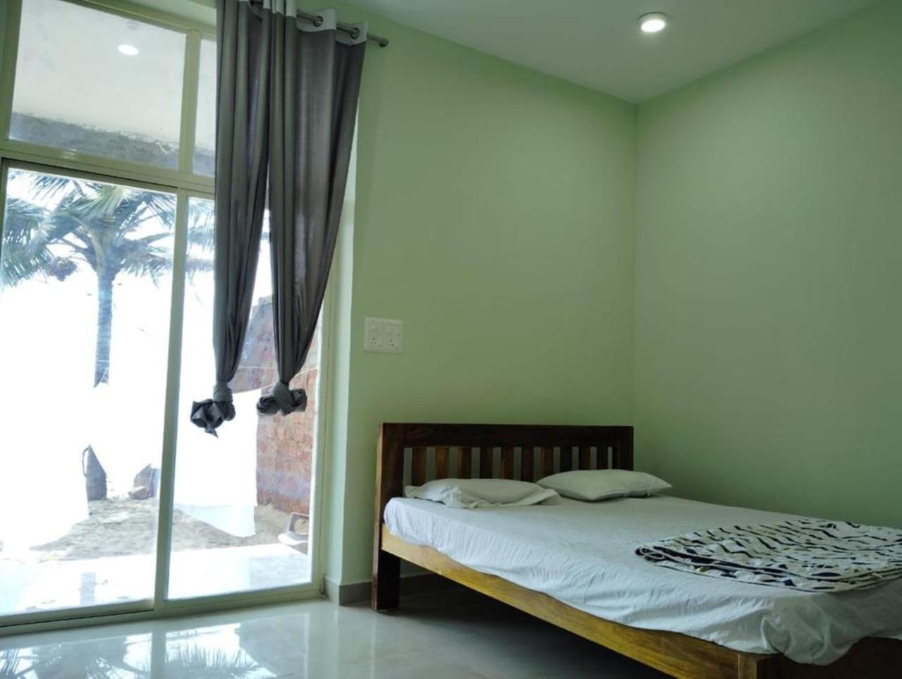 Oceanic Stay And Restaurant Gokarna Gokarna  Buitenkant foto